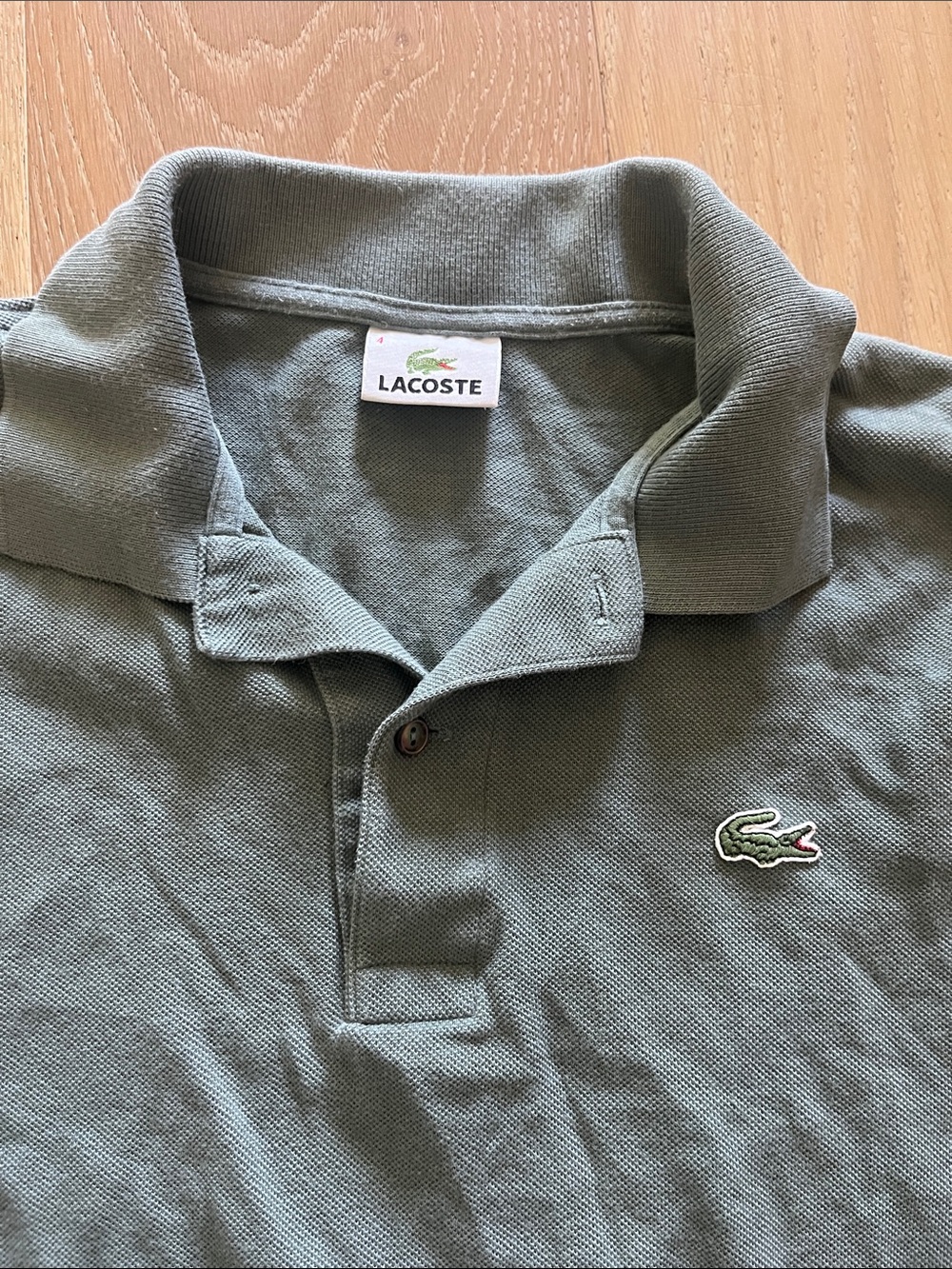 Shirt sleeve button up golf shirt